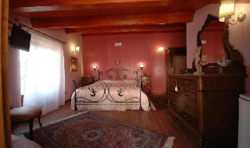 B&B La Ginestra Чівіта Екстер'єр фото