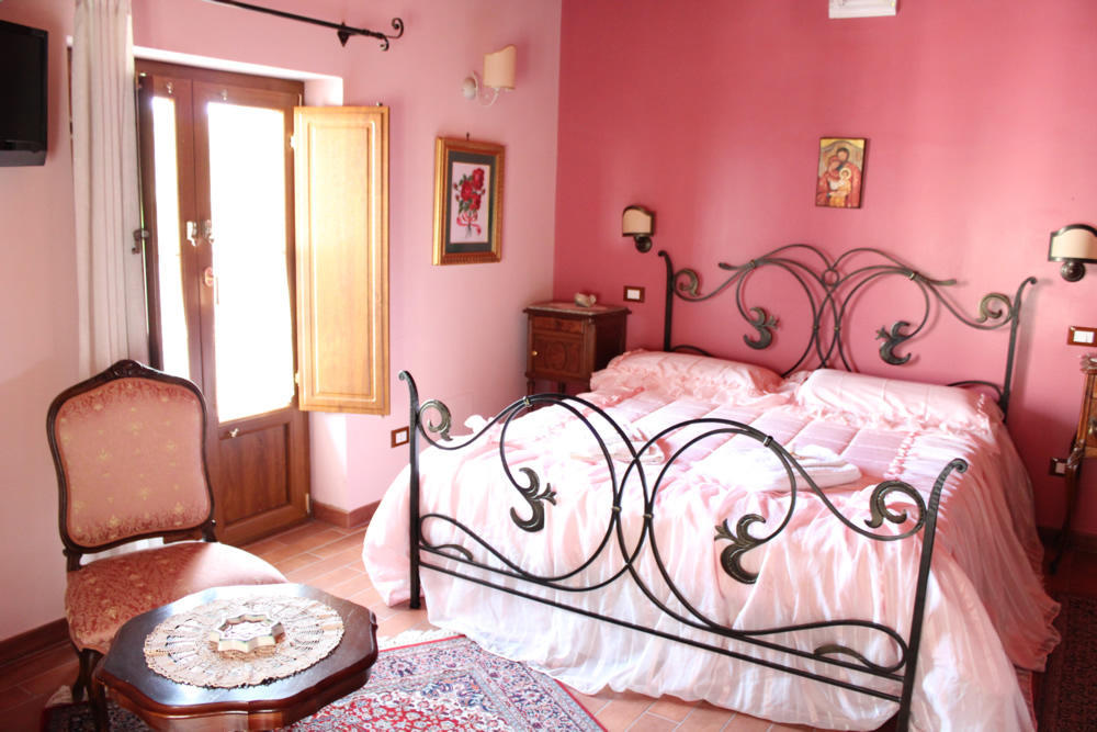 B&B La Ginestra Чівіта Екстер'єр фото