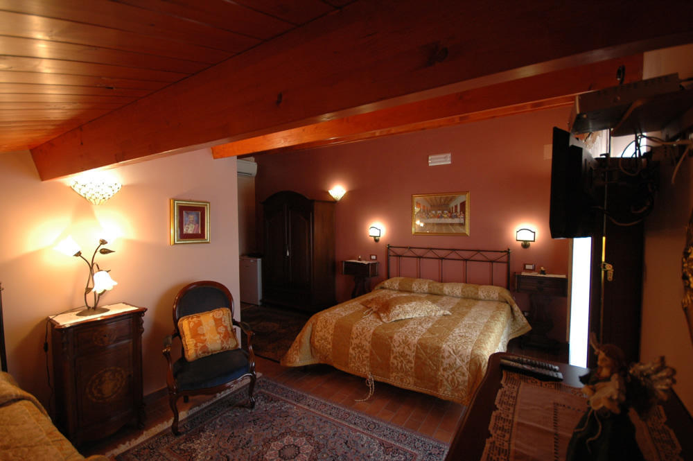 B&B La Ginestra Чівіта Екстер'єр фото